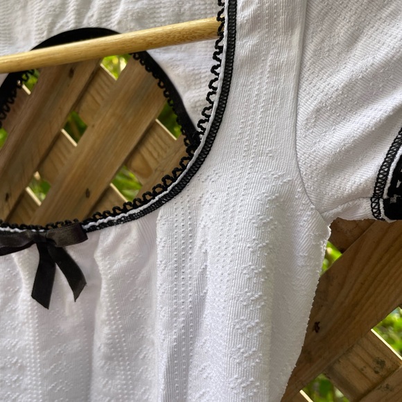 Nasty Gal Pointelle Keyhole Back Bodysuit - Picture 3 of 6